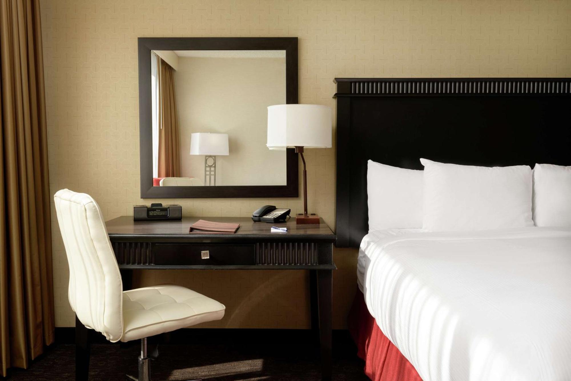 Hotel Doubletree By Hilton Angeles Downtown 4*